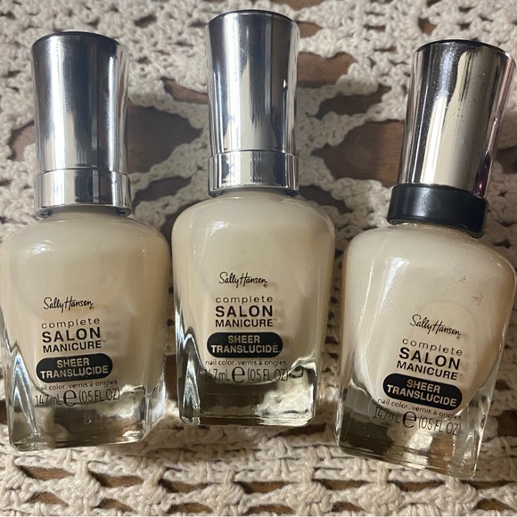 Sally Hansen Bundle - Picture 2 of 5